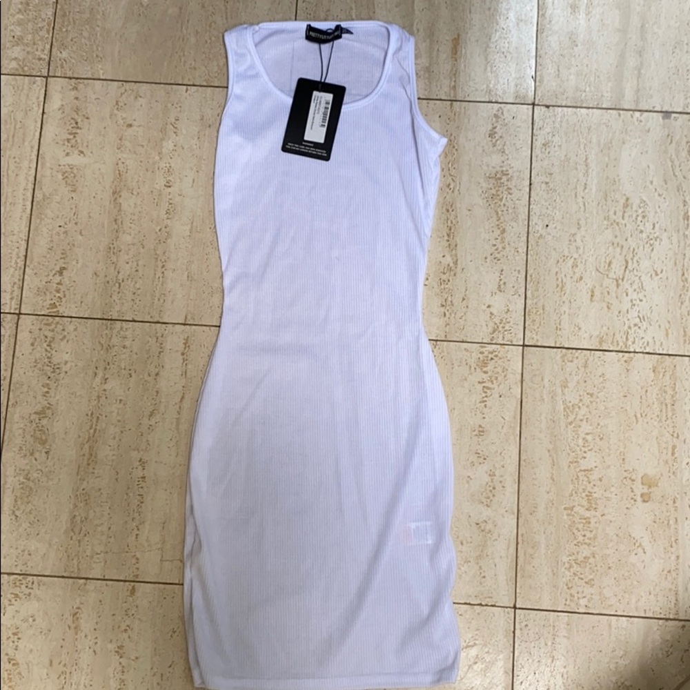 white ribbed mini dress💅🏽